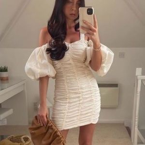 H&M Open-Shoulder Puff Sleeve Dress